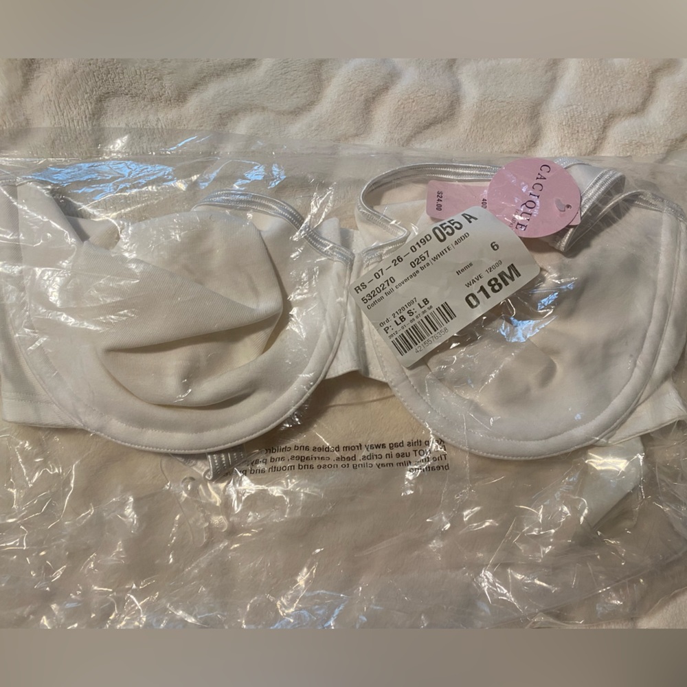 NWT 2 White Cacique Bras 40 DD